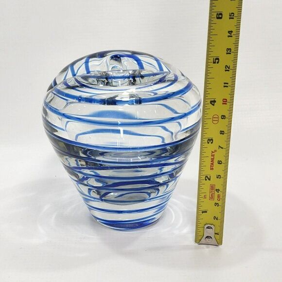 2004 Dennis East Int 5" Blown Glass Blue Ribbon Style Vase - Picture 3 of 12